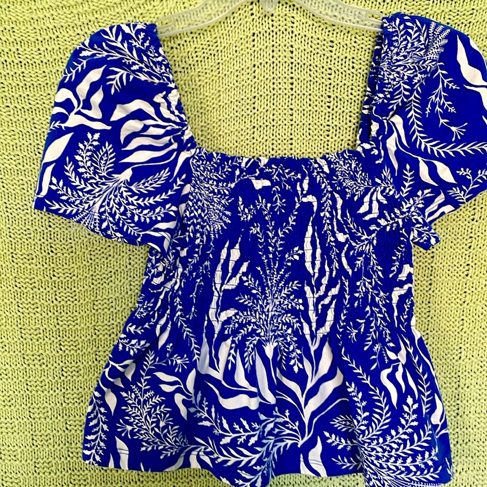 H and M blue crop top. Perfect condition